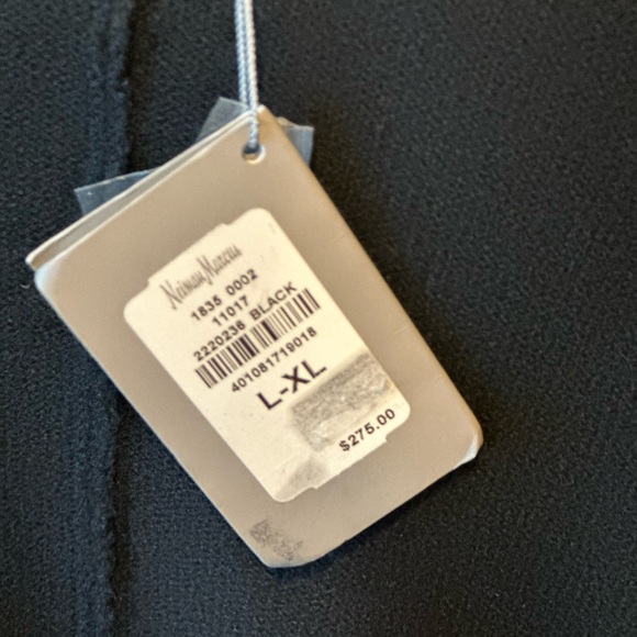 New with tags from Neiman Marcus - black cashmere sweater - Picture 4 of 6